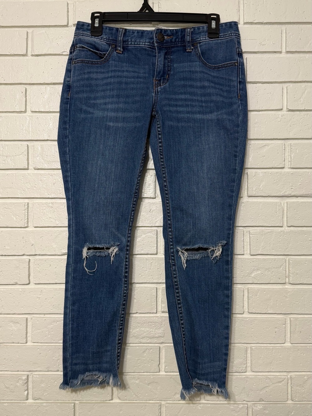 Free People Distressed Raw Hem Skinny Jeans W27 Medium Wash